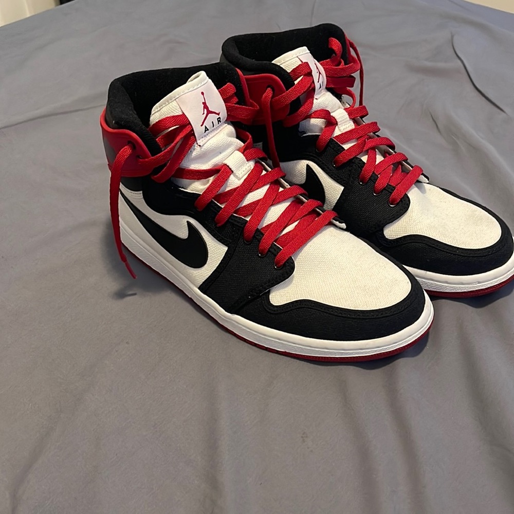 Jordan 1 retro men’s size 10.5 “AJKO”